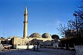 Retimo, la moschea Tis Nerantzes con l'alto minareto.